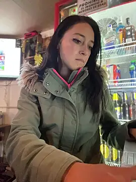 Snapshot of Lia__white chatting on 11/07/25, 01:38 Lia white online show from 11/07/25, 01:38