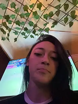 Snapshot of Lia__white chatting on 12/04/25, 11:57 Lia white online show from 12/04/25, 11:57