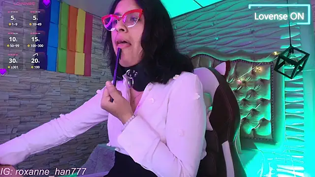 Roxanne Han online show from 03/17/26, 12:19