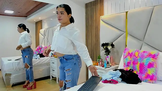 SweetKata  online show from 12/03/25, 11:41