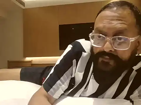 Snapshot of jimforsex1982 chatting on 11/10/25, 07:24 jimforsex1982 online show from 11/10/25, 07:24