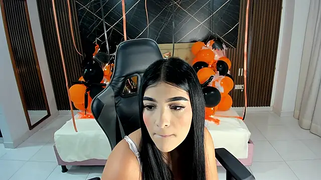 Milu 17 online show from 11/07/25, 10:59