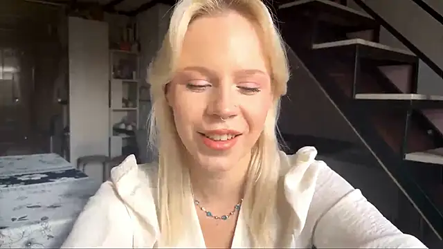 JinRenkes online show from 10/24/25, 10:44