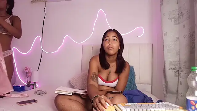 Mey blue online show from 10/25/25, 05:51