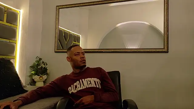 Snapshot of Neytanmalcon chatting on 11/11/25, 07:47 Neytanmalcon online show from 11/11/25, 07:47