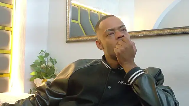 Snapshot of Neytanmalcon chatting on 11/13/25, 08:19 Neytanmalcon online show from 11/13/25, 08:19