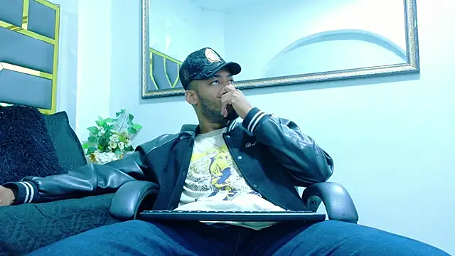 Snapshot of Neytanmalcon chatting on 11/29/25, 08:34 Neytanmalcon online show from 11/29/25, 08:34