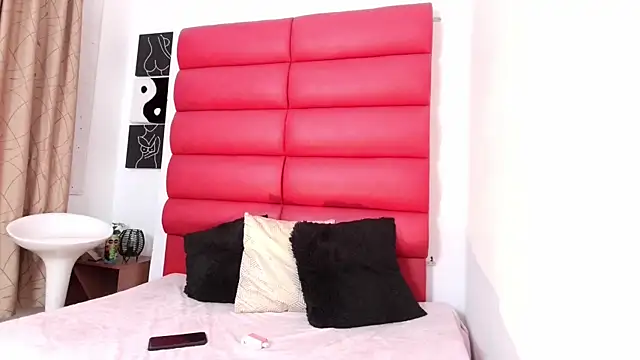 oliviamonroe online show from 11/05/25, 09:26