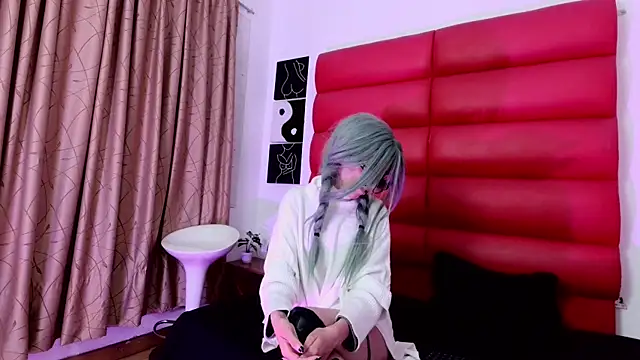 oliviamonroe online show from 11/14/25, 09:41