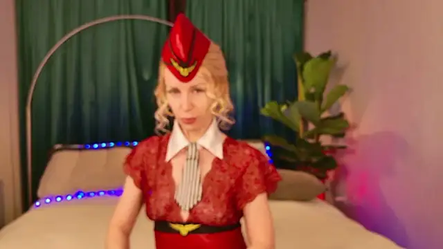 Snapshot of Kess-Edison chatting on 04/18/26, 07:40 Kess-Edison online show from 04/18/26, 07:40