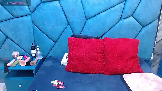 JulietaDiamond online show from 05/09/26, 03:01
