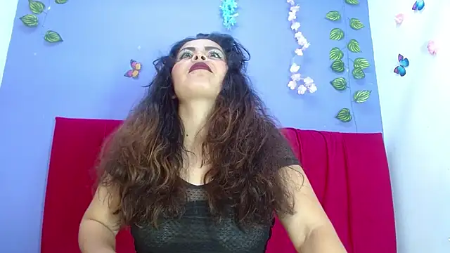 Snapshot of amara_leoncm chatting on 11/03/25, 11:15 amara leoncm online show from 11/03/25, 11:15