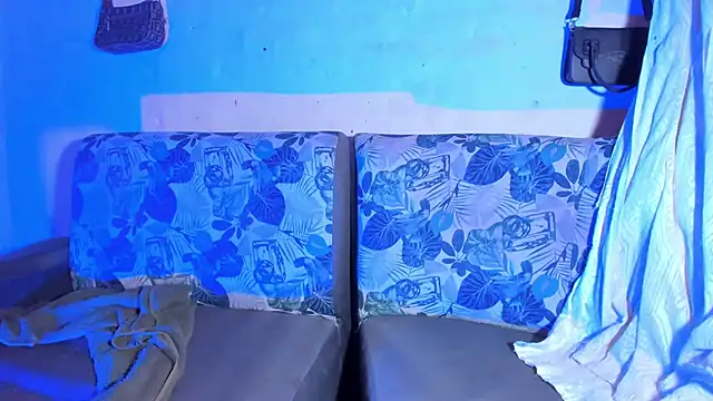 Snapshot of shopy_horny chatting on 04/25/26, 01:41 shopy horny online show from 04/25/26, 01:41