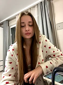 Snapshot of Angel_hotyy chatting on 10/24/25, 05:53 Angel hotyy online show from 10/24/25, 05:53