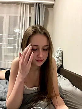 Snapshot of Angel_hotyy chatting on 12/17/25, 09:10 Angel hotyy online show from 12/17/25, 09:10