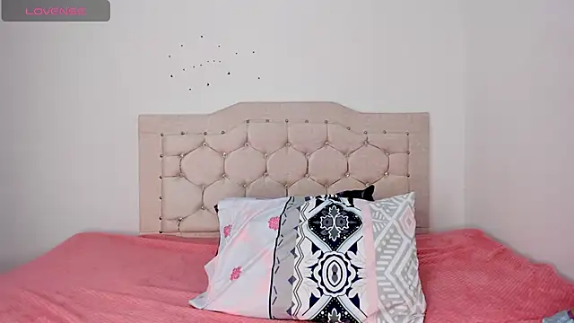 sadie grey online show from 10/26/25, 04:40