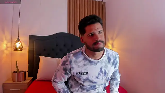 Hamilton 0 online show from 10/29/25, 08:54