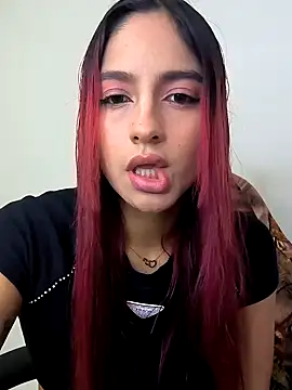 Snapshot of SofiCastro09_ chatting on 10/29/25, 09:27 SofiCastro09 online show from 10/29/25, 09:27