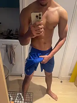 bigDickParis92 online show from 10/23/25, 02:16