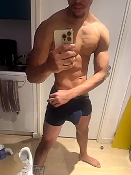 bigDickParis92 online show from 11/24/25, 10:42