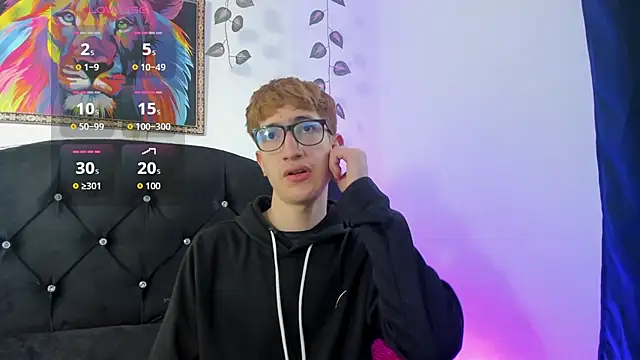 Snapshot of Erick_Taylor3 chatting on 11/14/25, 06:06 Erick Taylor3 online show from 11/14/25, 06:06