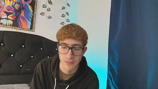 Snapshot of Erick_Taylor3 chatting on 11/28/25, 05:59 Erick Taylor3 online show from 11/28/25, 05:59