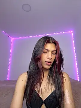 Arimoonn online show from 10/31/25, 12:22