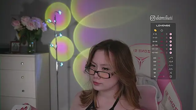 damilui online show from 11/08/25, 04:18