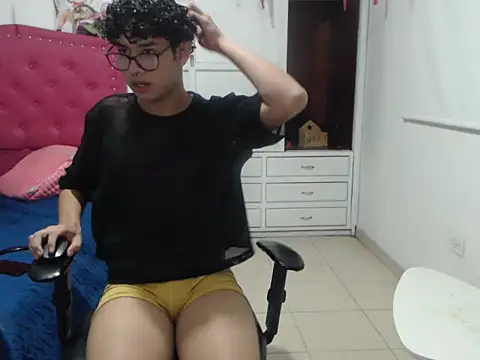 adamsex2025 online show from 10/24/25, 01:57