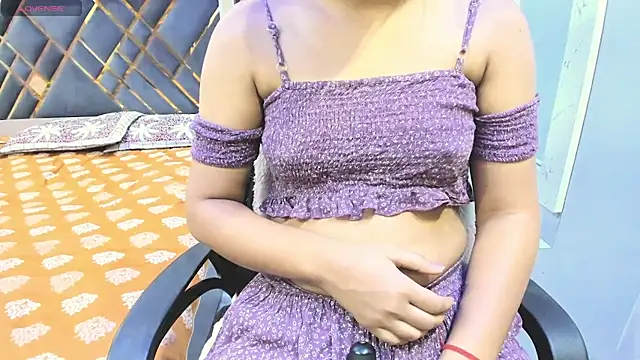 Snapshot of IndianKittey chatting on 12/02/25, 01:11 IndianKittey online show from 12/02/25, 01:11