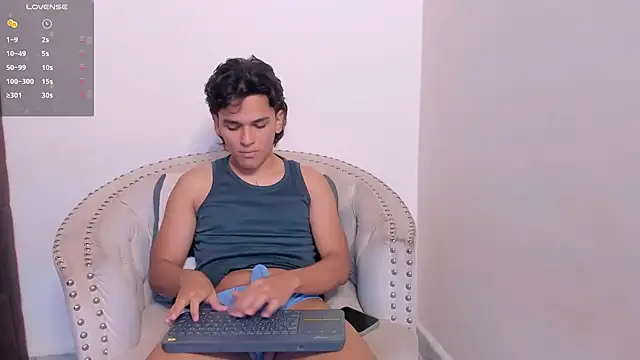 Snapshot of Salomon_Mendoza chatting on 10/30/25, 06:15 Salomon Mendoza online show from 10/30/25, 06:15