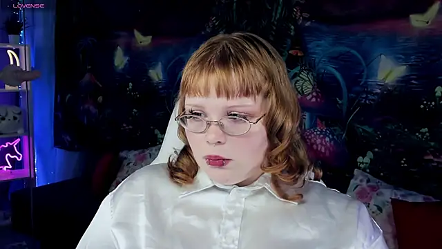 LottieReed online show from 12/03/25, 03:54