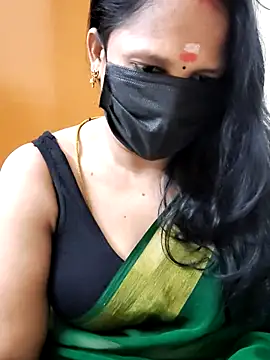 Snapshot of tamilammu1431 chatting on 05/31/26, 06:09 tamilammu1431 online show from 05/31/26, 06:09