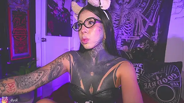 Dalia Vorhees online show from 03/29/26, 01:16