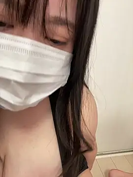 Snapshot of RIHO_riho_01 chatting on 02/18/26, 03:24 RIHO riho 01 online show from 02/18/26, 03:24