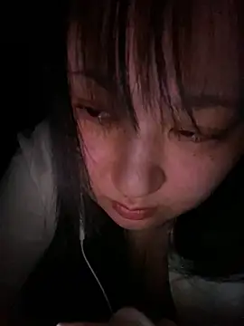 Snapshot of RIHO_riho_01 chatting on 04/08/26, 04:18 RIHO riho 01 online show from 04/08/26, 04:18