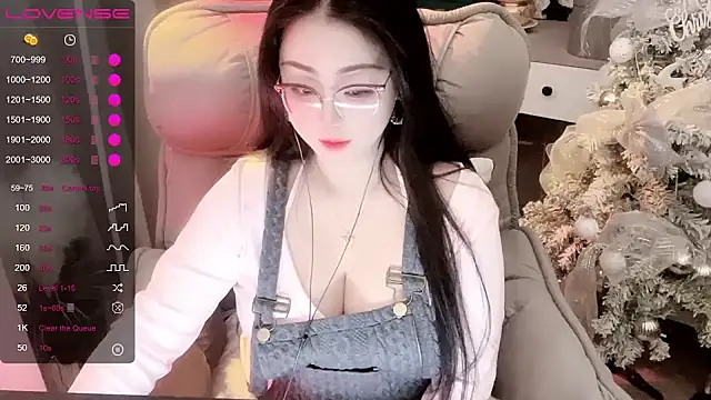 Snapshot of Monica-666888- chatting on 02/04/26, 04:46 Monica-666888- online show from 02/04/26, 04:46