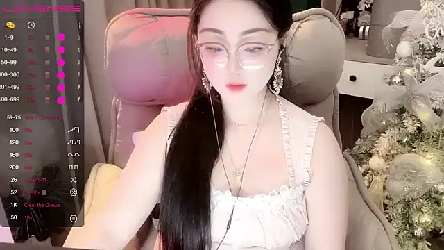 Snapshot of Monica-666888- chatting on 03/10/26, 06:35 Monica-666888- online show from 03/10/26, 06:35