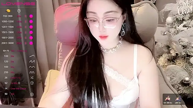 Snapshot of Monica-666888- chatting on 03/12/26, 04:13 Monica-666888- online show from 03/12/26, 04:13