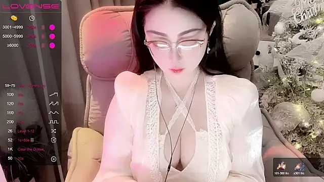 Snapshot of Monica-666888- chatting on 04/01/26, 05:10 Monica-666888- online show from 04/01/26, 05:10