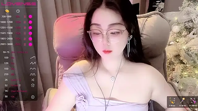 Snapshot of Monica-666888- chatting on 04/06/26, 06:09 Monica-666888- online show from 04/06/26, 06:09