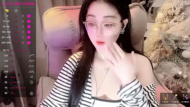 Snapshot of Monica-666888- chatting on 04/08/26, 08:36 Monica-666888- online show from 04/08/26, 08:36