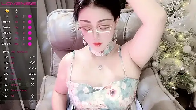 Snapshot of Monica-666888- chatting on 05/05/26, 05:32 Monica-666888- online show from 05/05/26, 05:32