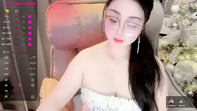 Snapshot of Monica-666888- chatting on 05/20/26, 06:52 Monica-666888- online show from 05/20/26, 06:52