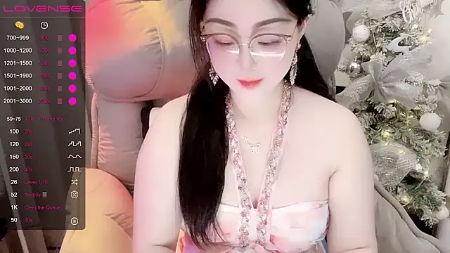 Snapshot of Monica-666888- chatting on 05/26/26, 04:03 Monica-666888- online show from 05/26/26, 04:03