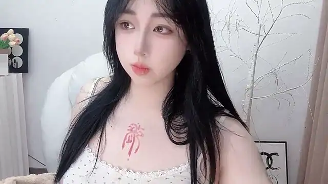 Snapshot of Love-hanzaizai718 chatting on 11/29/25, 02:09 Love-hanzaizai718 online show from 11/29/25, 02:09