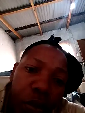 Snapshot of 09slambitch chatting on 12/14/25, 05:57 09slambitch online show from 12/14/25, 05:57