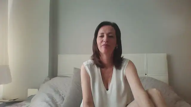 Snapshot of ArianaStarr chatting on 05/12/26, 06:54 ArianaStarr online show from 05/12/26, 06:54