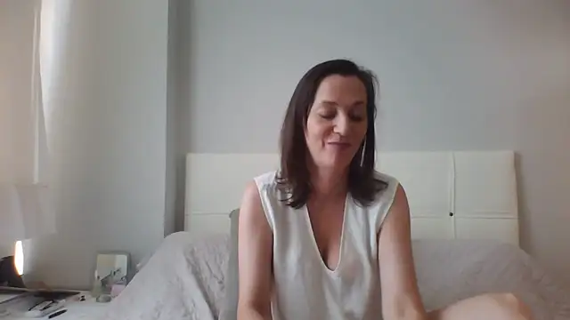 Snapshot of ArianaStarr chatting on 06/24/26, 06:45 ArianaStarr online show from 06/24/26, 06:45