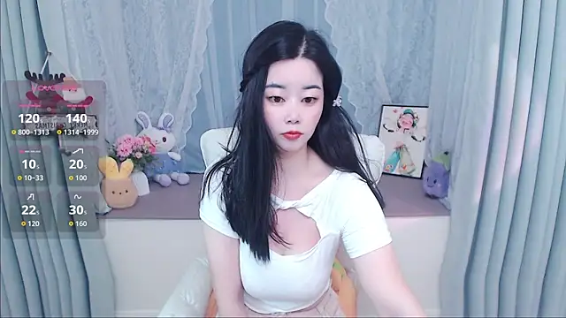 Snapshot of Xiaodie-baby chatting on 05/17/26, 11:56 Xiaodie-baby online show from 05/17/26, 11:56